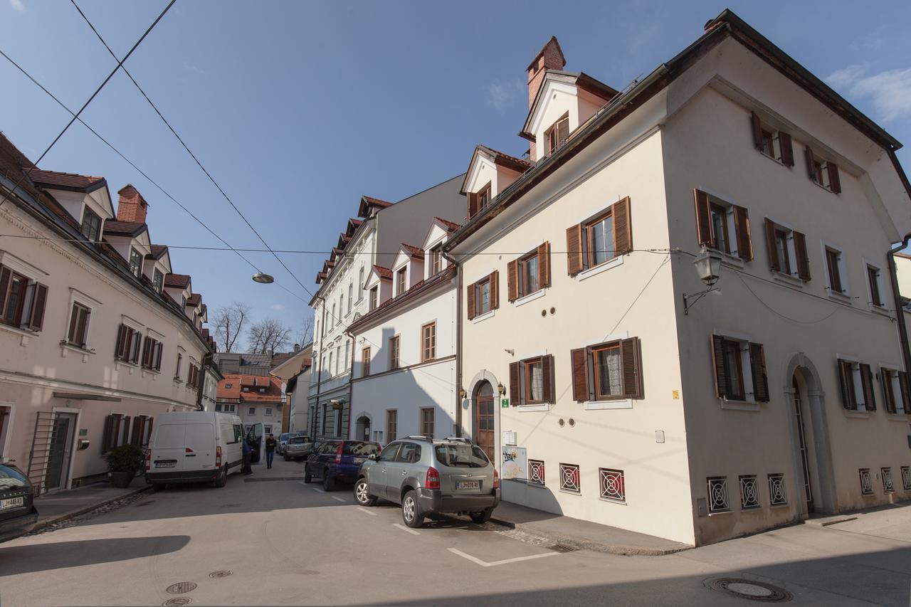Tour As Apartment Zabjak Ljubljana Extérieur photo